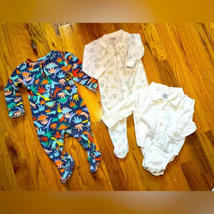 Baby bundle Old Navy Pijama, Gymboree button onesie, bambino‎ pajama 3/6 months